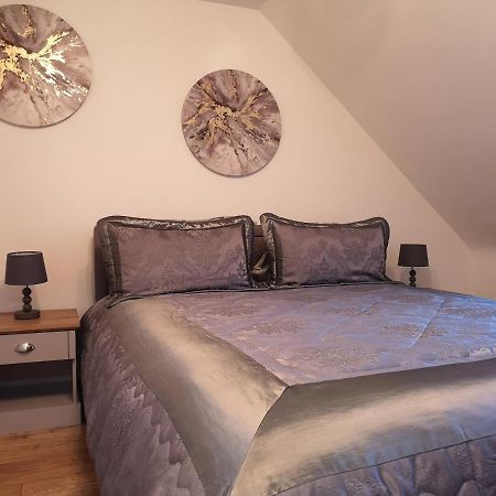 إينفيرنيس Attic Floor Apartment, City Centre المظهر الخارجي الصورة