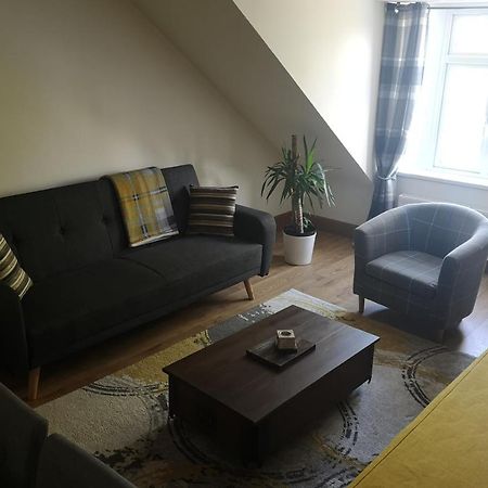 إينفيرنيس Attic Floor Apartment, City Centre المظهر الخارجي الصورة