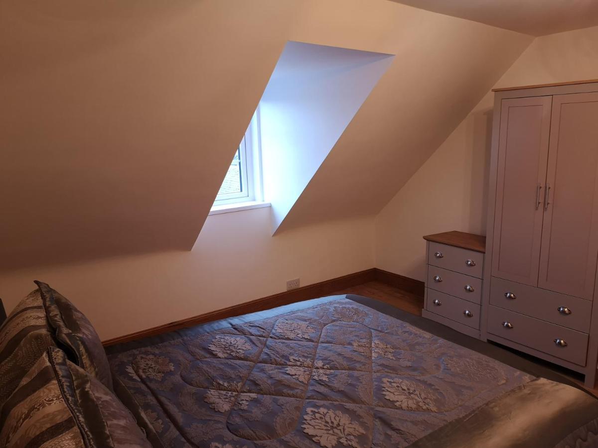 إينفيرنيس Attic Floor Apartment, City Centre المظهر الخارجي الصورة