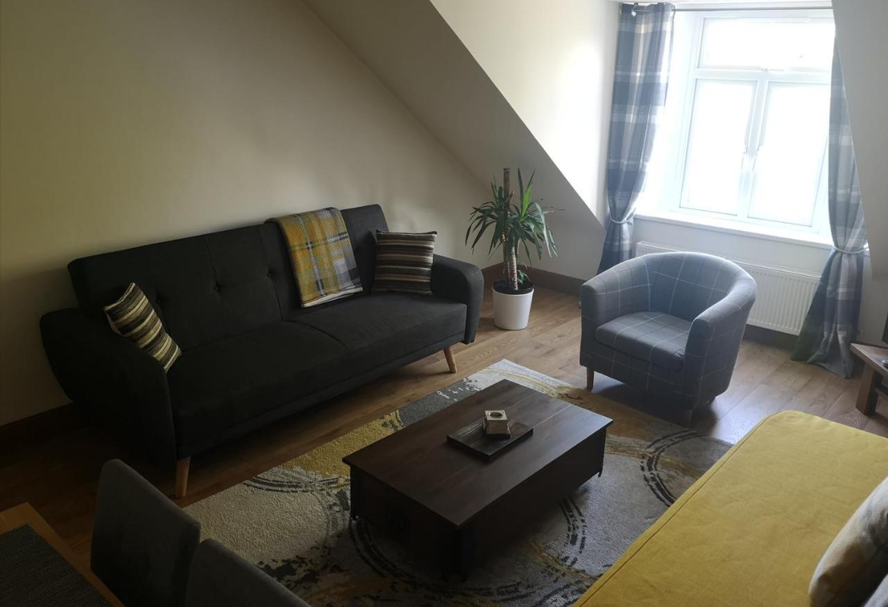 إينفيرنيس Attic Floor Apartment, City Centre المظهر الخارجي الصورة