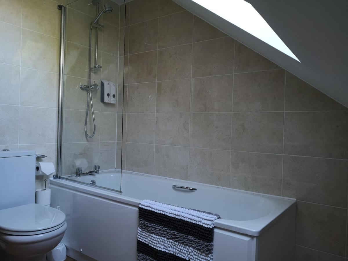 إينفيرنيس Attic Floor Apartment, City Centre المظهر الخارجي الصورة