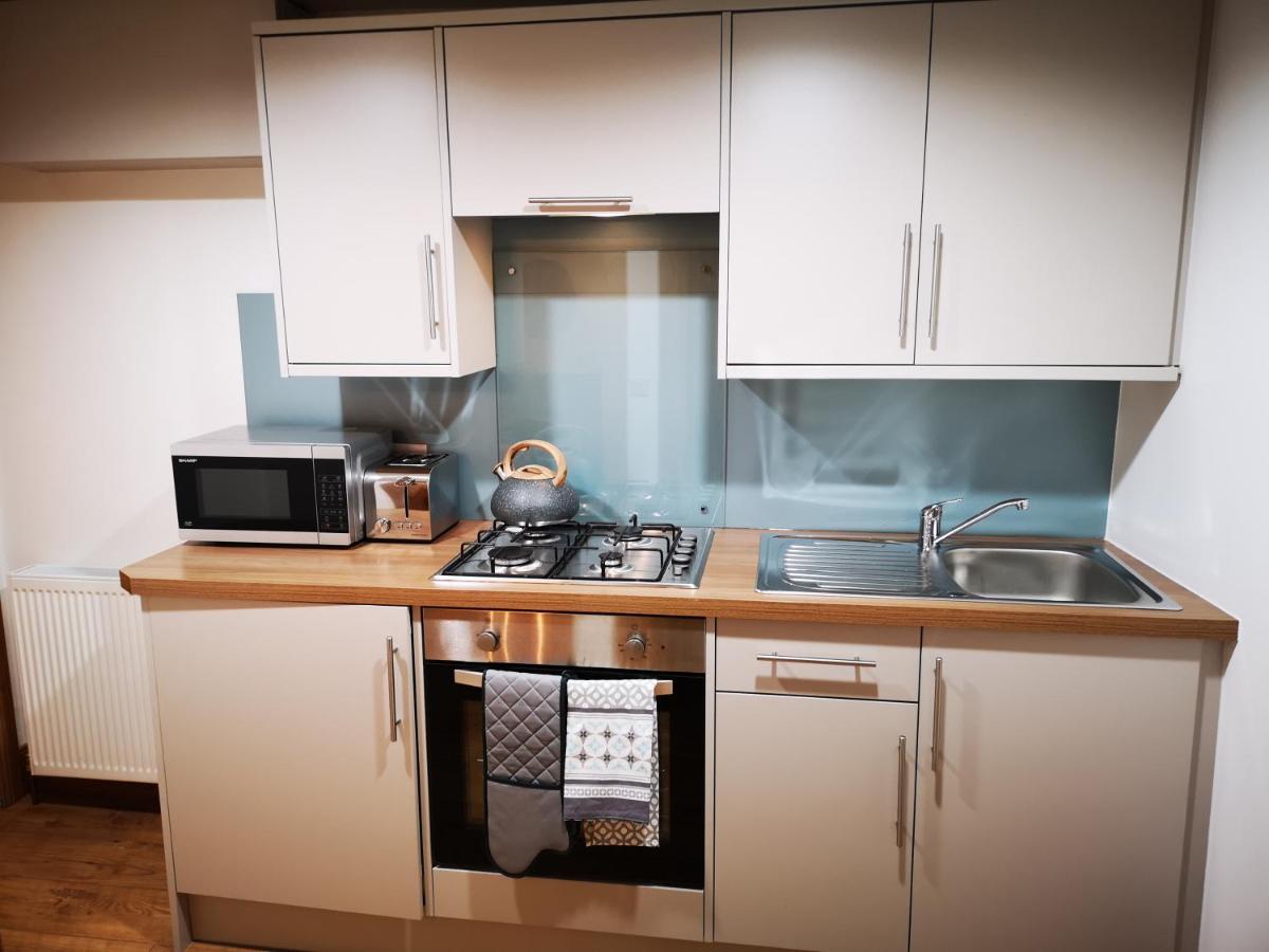 إينفيرنيس Attic Floor Apartment, City Centre المظهر الخارجي الصورة